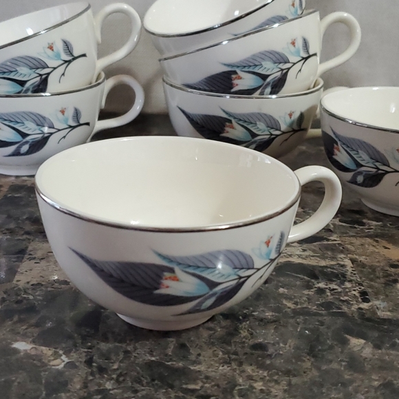 7 Vintage Homer Laughlin Rhythm Lotus Tea Cups - Picture 3 of 7